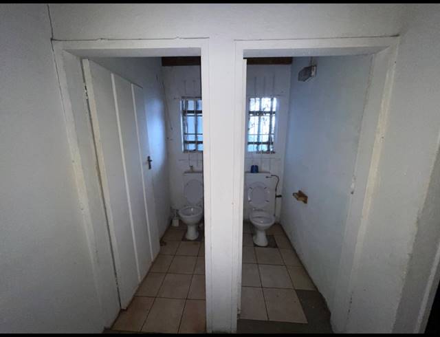 1,066M² WORKSHOP FOR SALE IN PRIMROSE